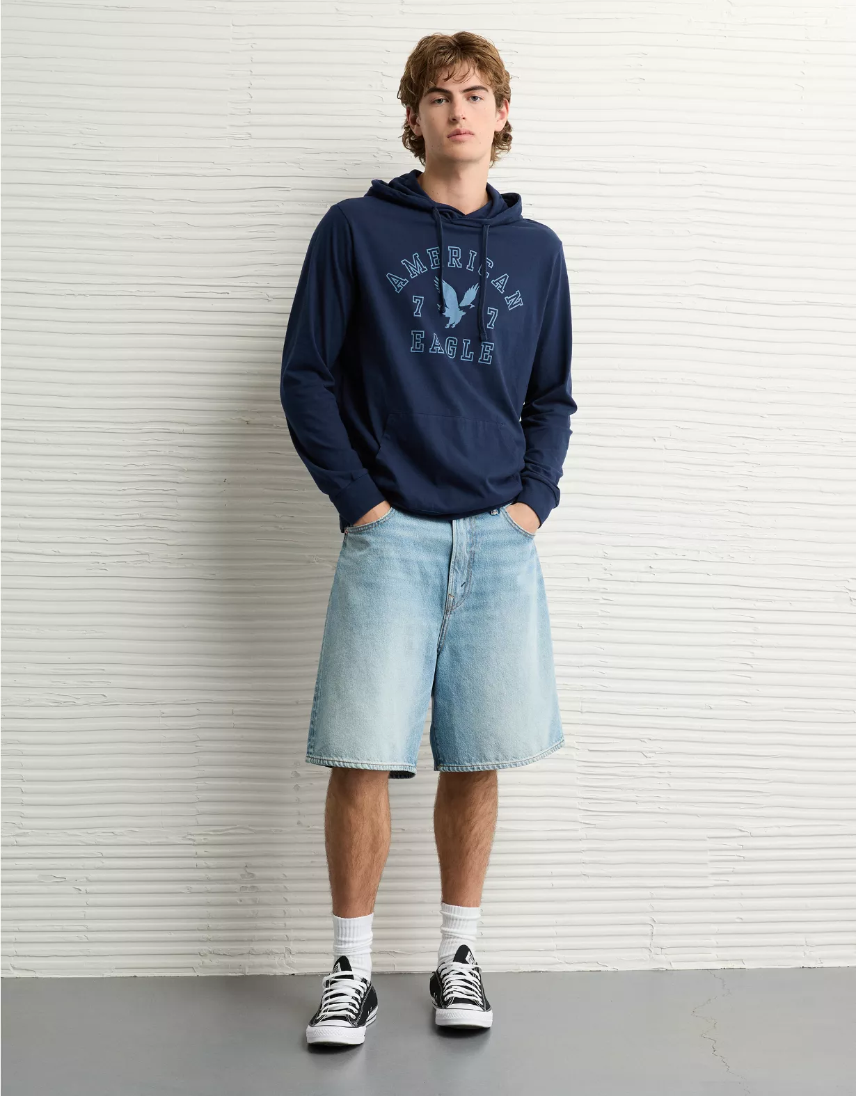 AE Lightweight Icon Logo Graphic Hoodie T-Shirt